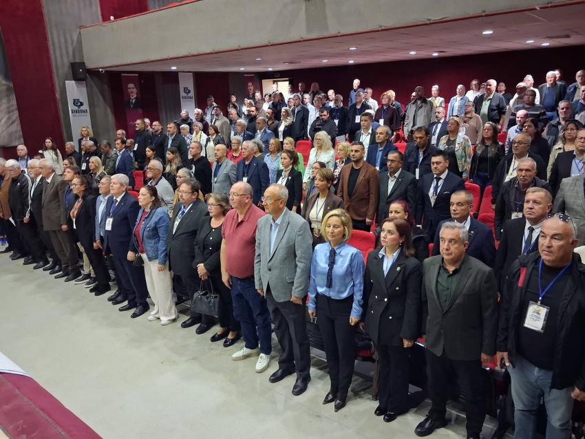 Bandırma Kent Konseyi’nde Murat Ergöz Güven Tazeledi: İkinci Turda Tek Listeyle Yeniden Başkan!