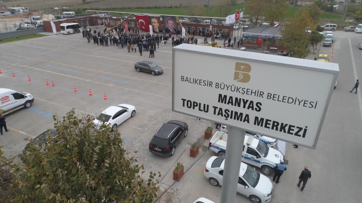 Büyükşehir ilçelerde yetersiz olan terminalleri bir bir yenileniyor