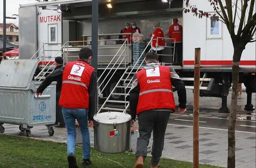 Kızılay,Düzce  depremzedeleri için seferber oldu