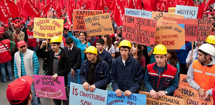 ‘Sendikalı işçi cezalandırılıyor’