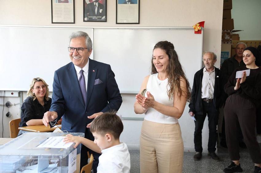 Mirza Ailesi oyunu kullandı