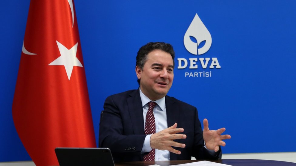 DEVA Partisi'nde istifa depremi