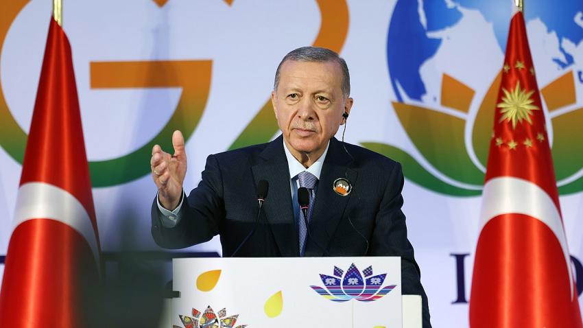 Erdoğan: Lüks, şatafat ve israf alıp başını gitmişse...