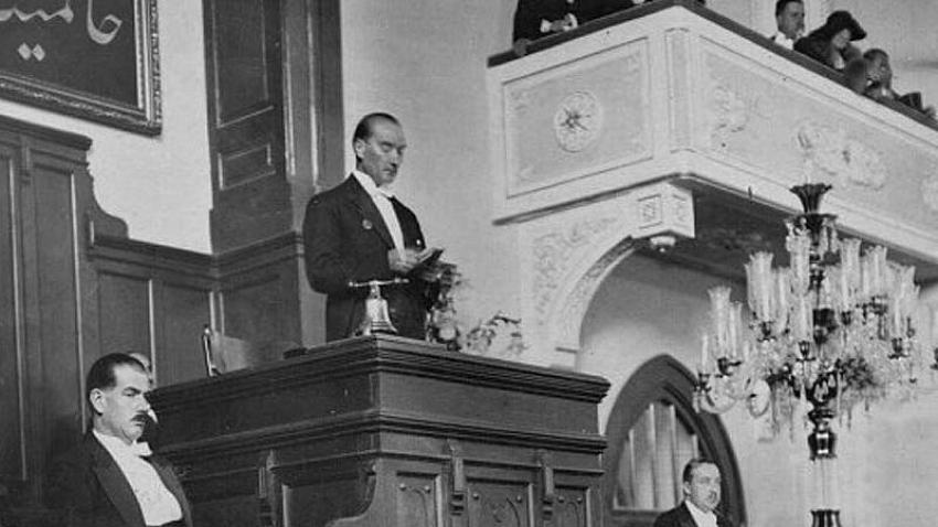 ‘Efendiler! Yarın cumhuriyeti ilan edeceğiz!’