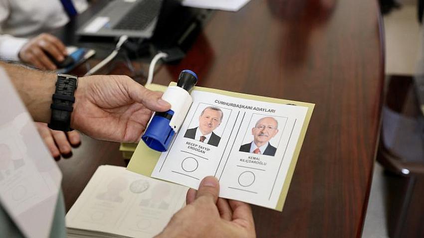 Yurt dışı temsilciliklerde sandıklar kapandı