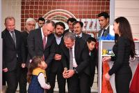 VALİ ŞILDAK, GSB YURTLARINDA KALAN DEPREMZEDE AİLELERİ ZİYARET ETTİ