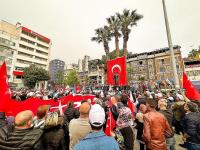 SEÇİM ZAFERİNİ KUTLADILAR